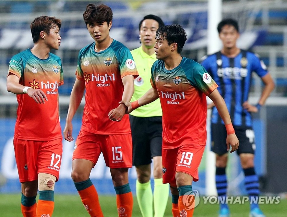 海南队外援状态神勇，助球队逆转