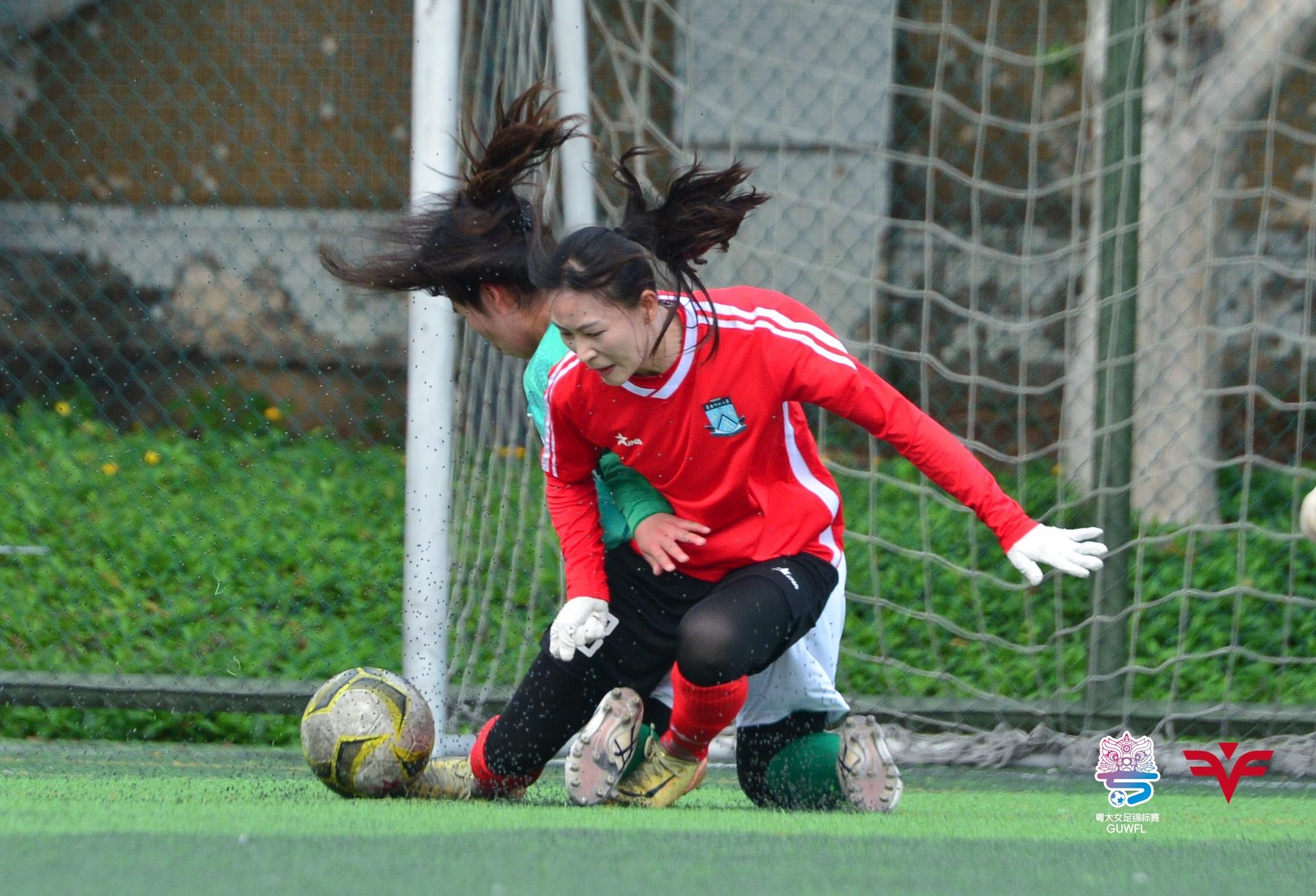 包含女子足球赛事，精彩花絮抢先看的词条