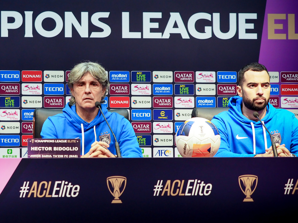 巴黎边后卫接受重大转会邀约