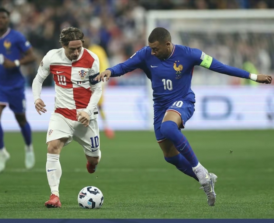 包含荷兰击败法国晋级欧国联决赛的词条