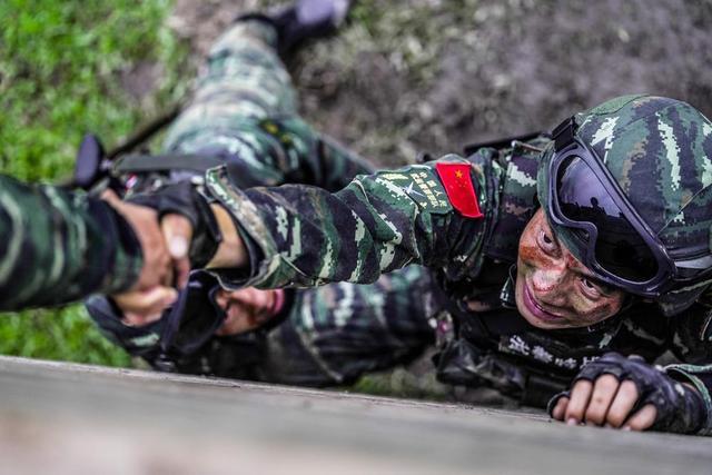 队员们收拾好心态，迎来紧张的对决