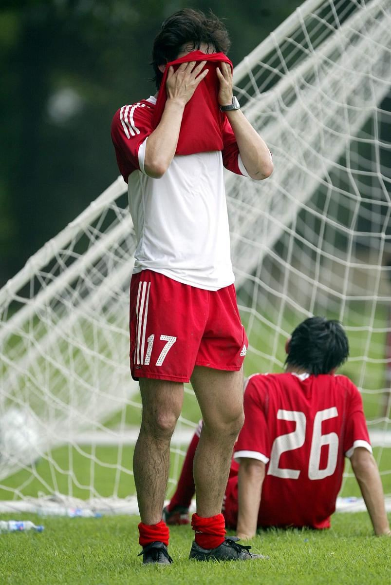 包含比利亚雷亚尔整装待发，冲刺欧冠资格的词条