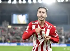 阿尔梅里亚出格，雷科解围双手加持的简单介绍