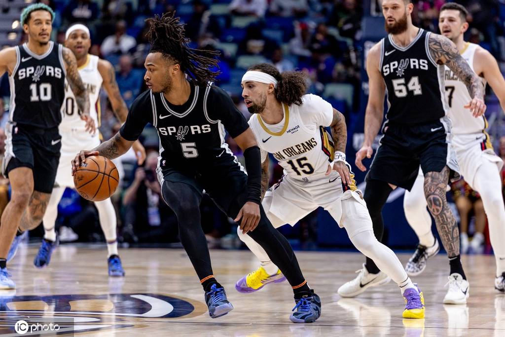 关于鹈鹕负雷霆，保罗领衔取胜给球队注入力量的信息