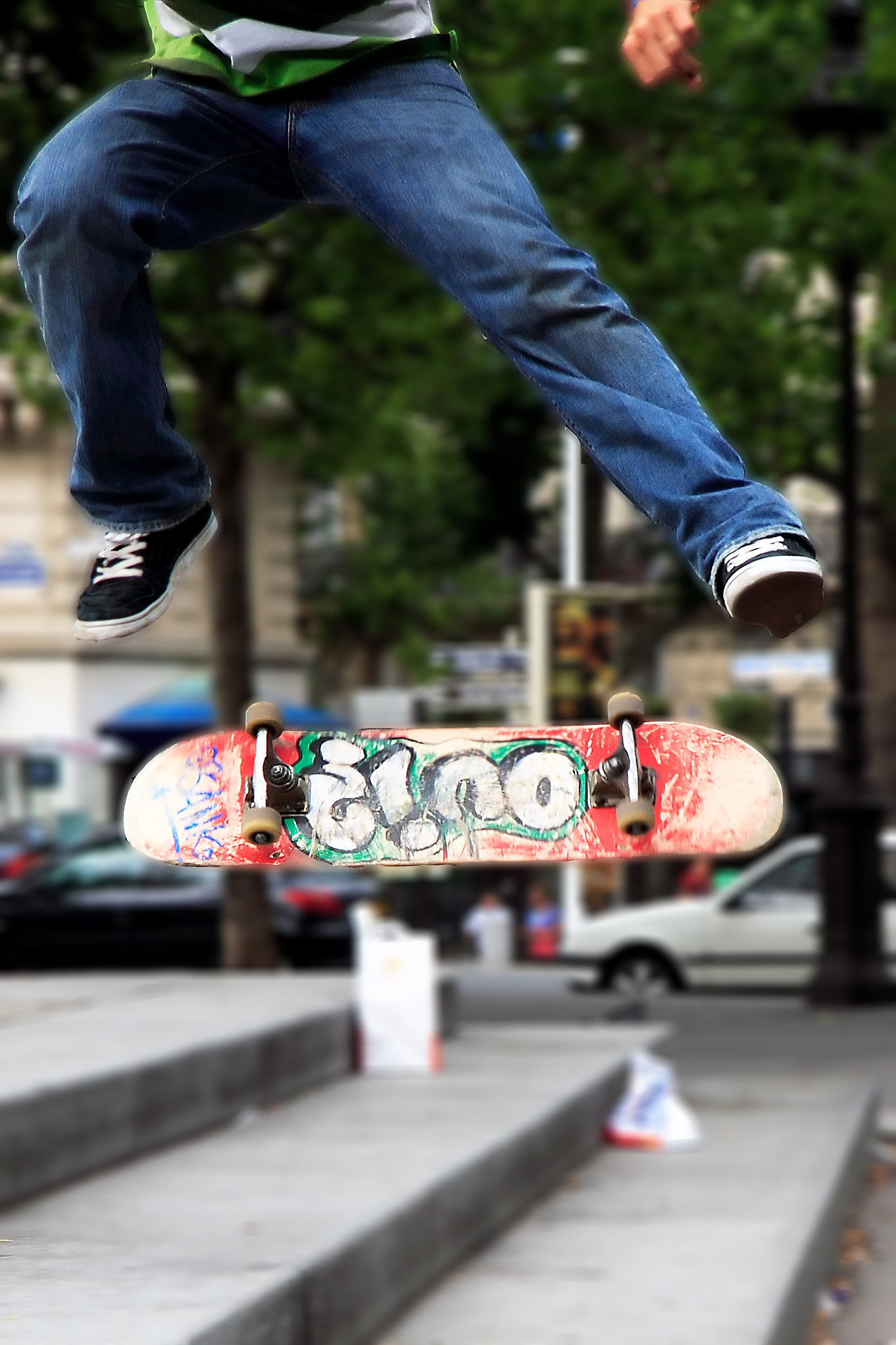 瑞士选手在滑板比赛中脱颖而出