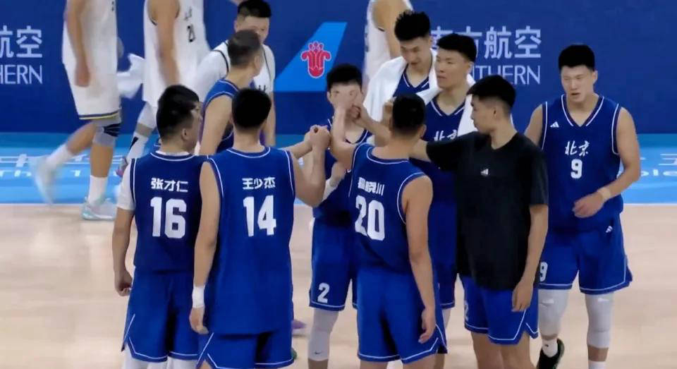 吉林男篮士气高昂,连战连胜 吉林男篮士气高昂,连战连胜