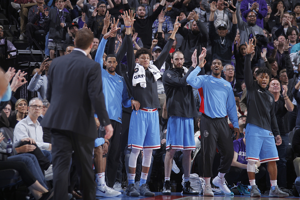 开云体育官方入口-包含NBA明星球员表现抢眼，新秀赛场上风采依旧的词条