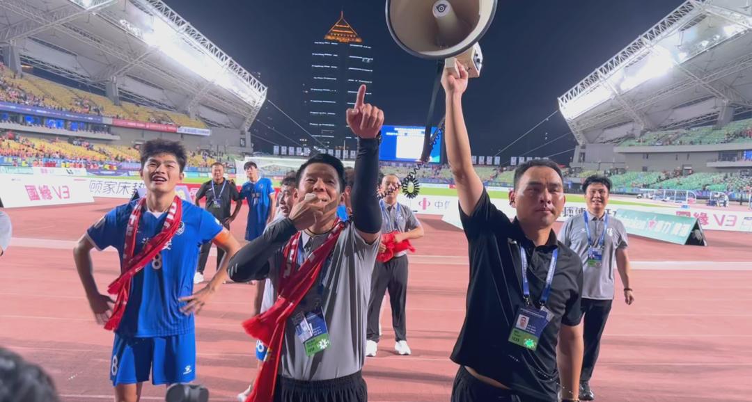 整体作战球队整体表现出色取得胜利 整体作战球队整体表现出色取得胜利